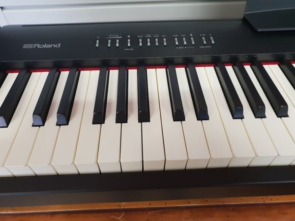 Roland FP 30